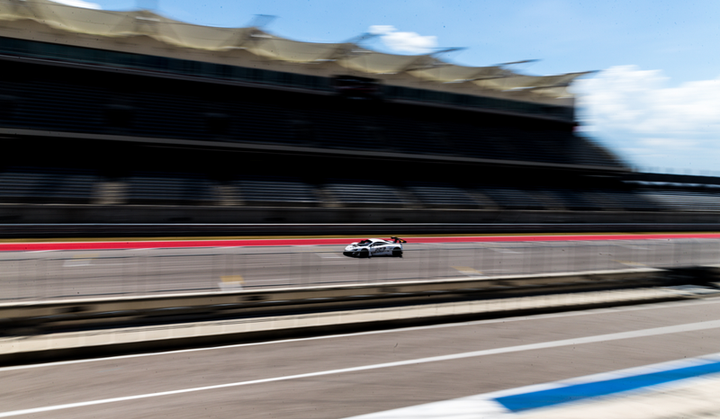 Illustration for article titled Supercars Are Always Better At A Race Track